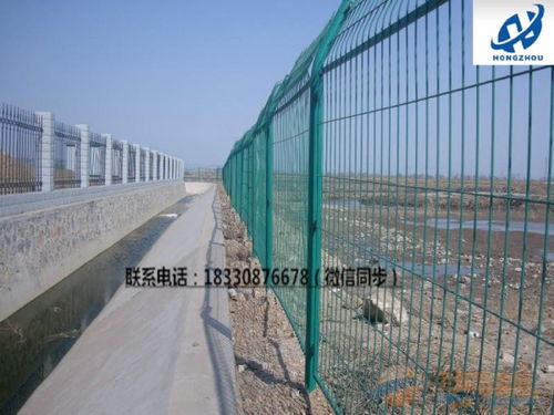 河北公路護(hù)欄網(wǎng)廠家推薦 如何選擇靠譜的公路隔離鐵絲網(wǎng)現(xiàn)貨生產(chǎn)商